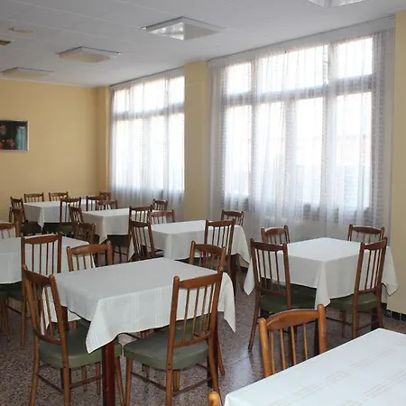 Montserrat Hotel